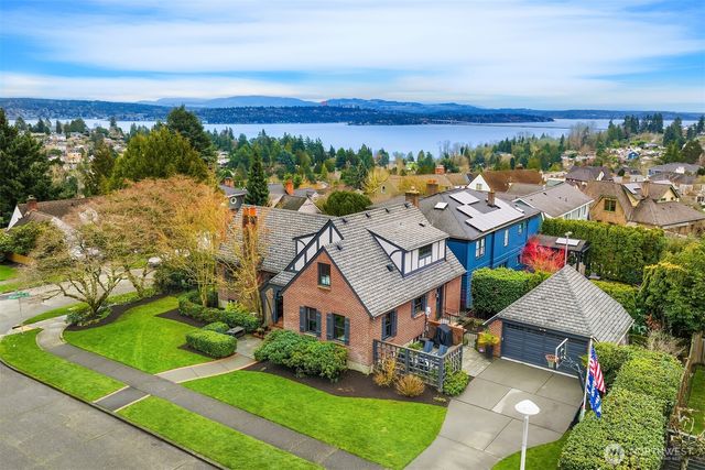 4915 NE 60th Street, Seattle, WA 98115