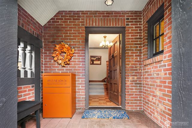 4915 NE 60th Street, Seattle, WA 98115