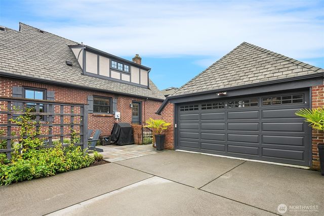 4915 NE 60th Street, Seattle, WA 98115