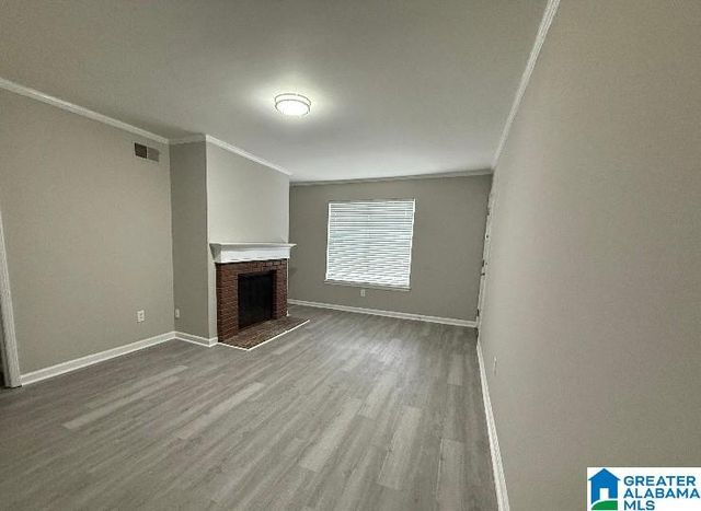 2106 Montreat Dr Apt D, Vestavia Hills, AL 35216