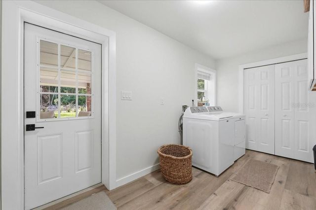 2072 LAKE ARIANA BOULEVARD, Auburndale, FL 33823