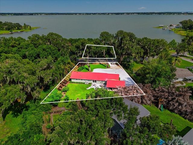 2072 LAKE ARIANA BOULEVARD, Auburndale, FL 33823