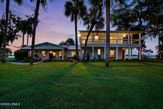 90 Calhoun Plantation Road, Okatie, SC 29909