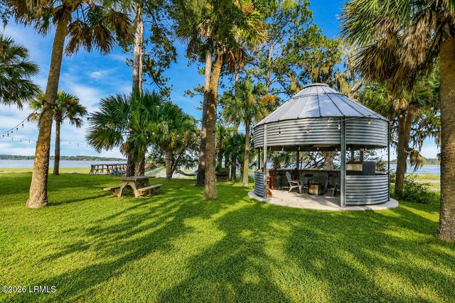 90 Calhoun Plantation Road, Okatie, SC 29909
