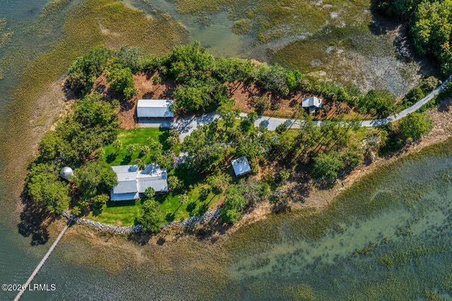 90 Calhoun Plantation Road, Okatie, SC 29909