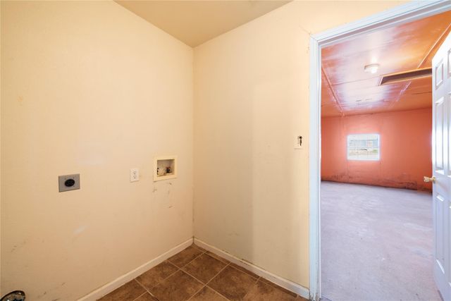 135 Petirrojo CT, Del Valle, TX 78617