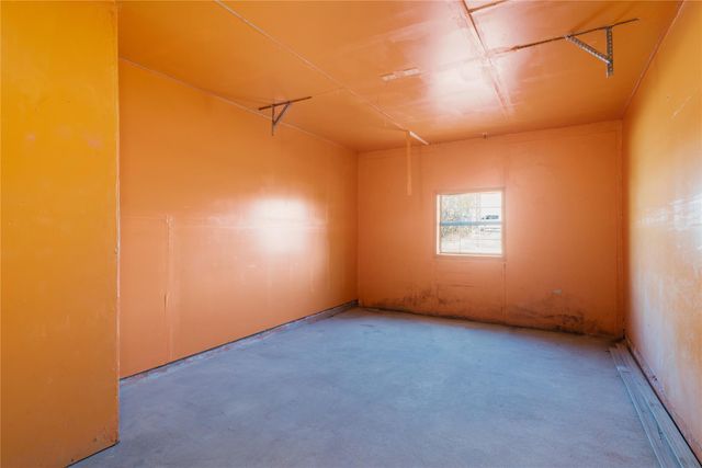 135 Petirrojo CT, Del Valle, TX 78617