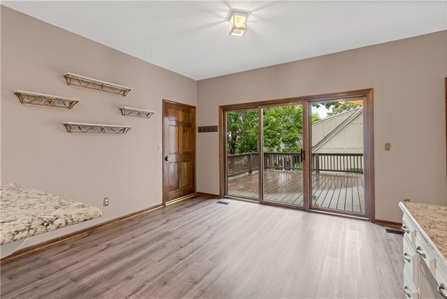 8523 Gillette Street, Lenexa, KS 66215