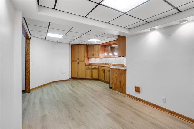 8523 Gillette Street, Lenexa, KS 66215