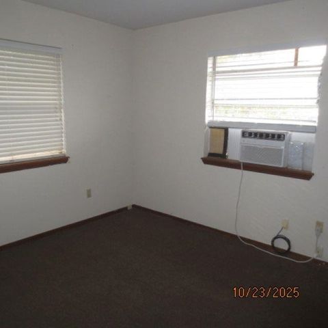 112 Ross, Walters, OK 73572