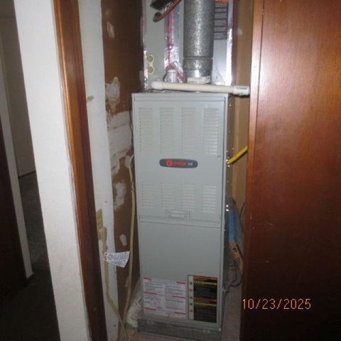 112 Ross, Walters, OK 73572