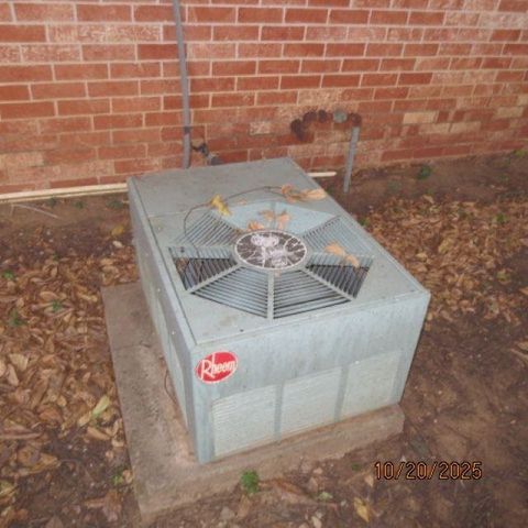 112 Ross, Walters, OK 73572