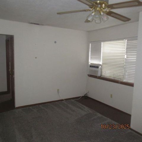 112 Ross, Walters, OK 73572