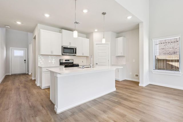 17732 Mill Manor Drive, Montgomery, TX 77316
