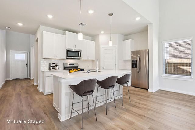 17732 Mill Manor Drive, Montgomery, TX 77316