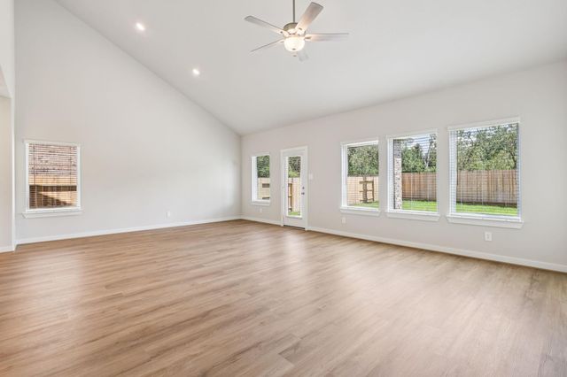 17732 Mill Manor Drive, Montgomery, TX 77316