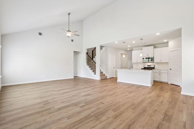 17732 Mill Manor Drive, Montgomery, TX 77316