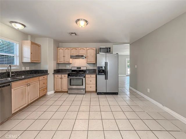 58 Charles Street, Moorpark, CA 93021