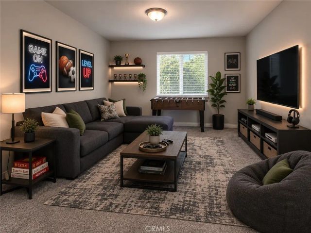 58 Charles Street, Moorpark, CA 93021