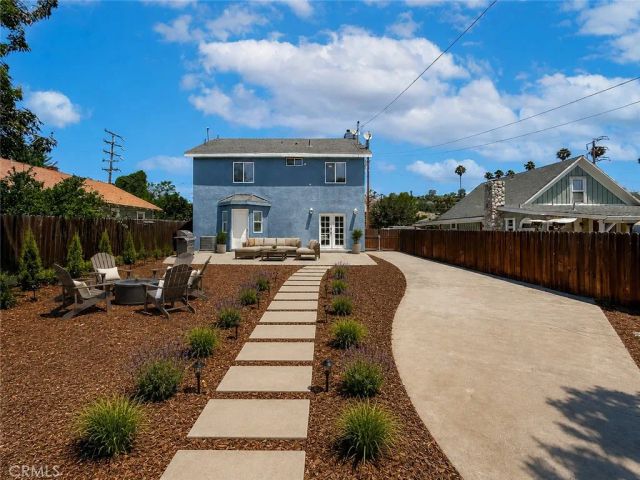 58 Charles Street, Moorpark, CA 93021