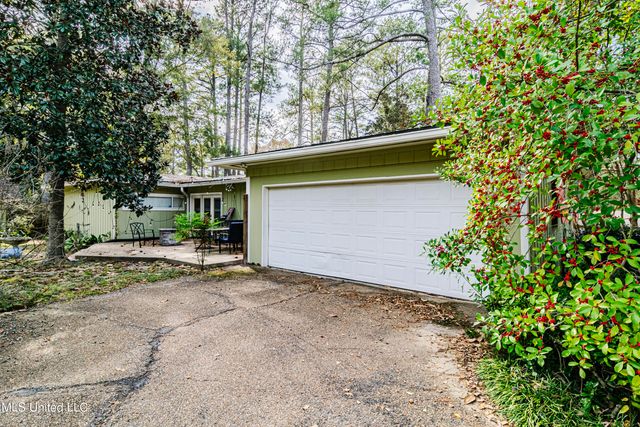 4142 Woodvale Street, Jackson, MS 39211