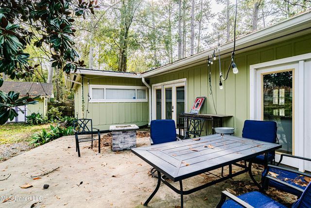 4142 Woodvale Street, Jackson, MS 39211