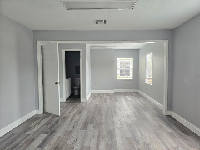 7901 N NEBRASKA AVENUE 100, Tampa, FL 33604