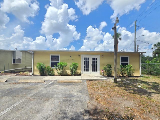 7901 N NEBRASKA AVENUE 100, Tampa, FL 33604