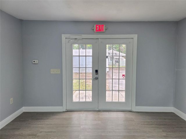 7901 N NEBRASKA AVENUE 100, Tampa, FL 33604