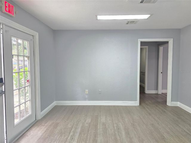 7901 N NEBRASKA AVENUE 100, Tampa, FL 33604