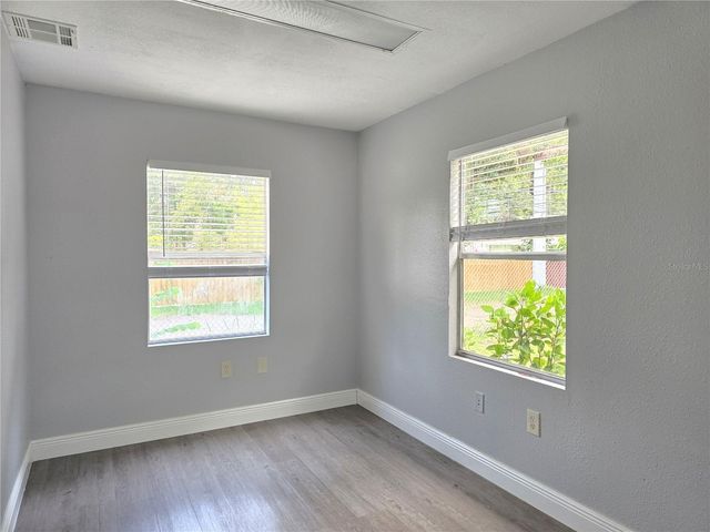 7901 N NEBRASKA AVENUE 100, Tampa, FL 33604