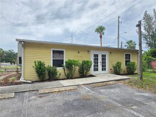 7901 N NEBRASKA AVENUE 100, Tampa, FL 33604
