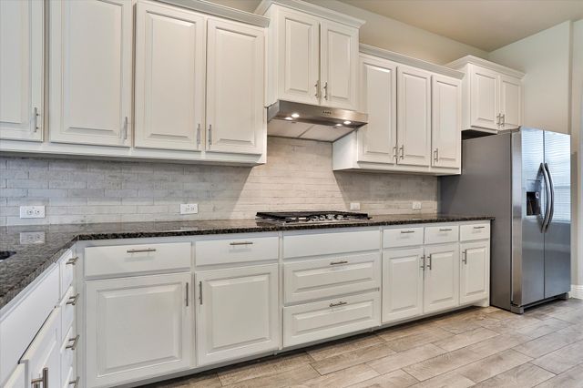 253 Gill Point Lane, Aledo, TX 76008