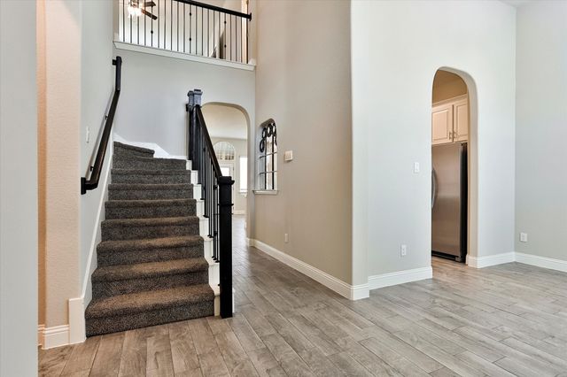 253 Gill Point Lane, Aledo, TX 76008