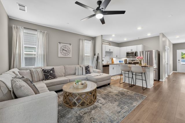 140 Grayson Cir, Chapel Hill, TN 37034