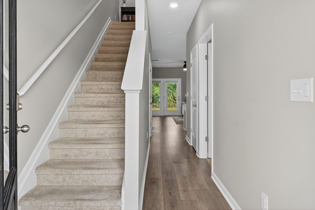 140 Grayson Cir, Chapel Hill, TN 37034