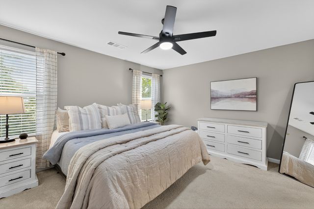 140 Grayson Cir, Chapel Hill, TN 37034