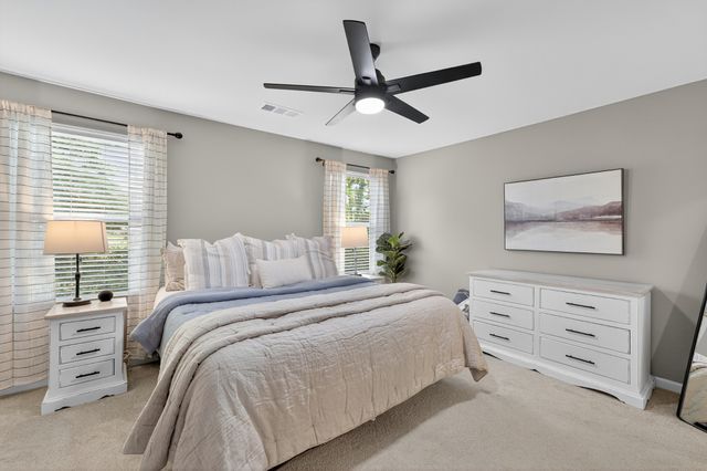 140 Grayson Cir, Chapel Hill, TN 37034