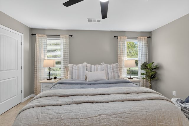 140 Grayson Cir, Chapel Hill, TN 37034