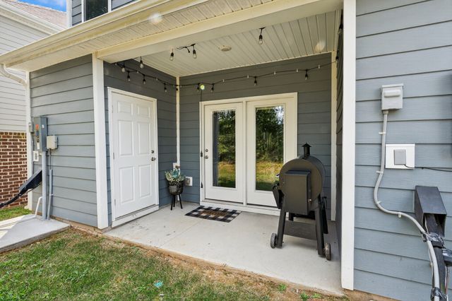 140 Grayson Cir, Chapel Hill, TN 37034