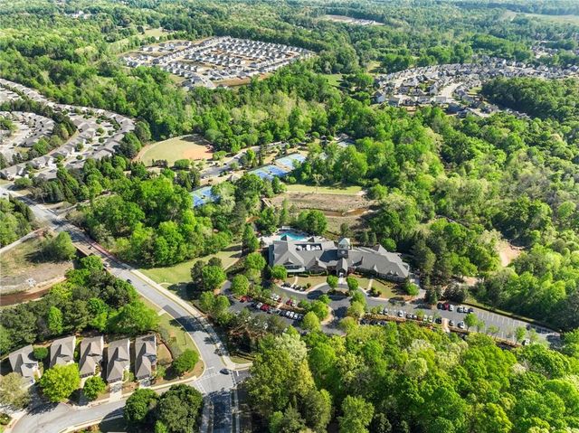 5916 Chimney Rock Drive, Hoschton, GA 30548