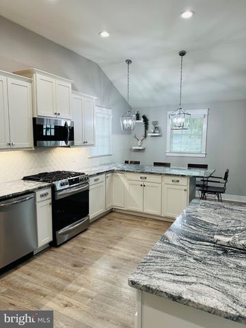 52 MAPLEDALE AVE, Glen Burnie, MD 21061