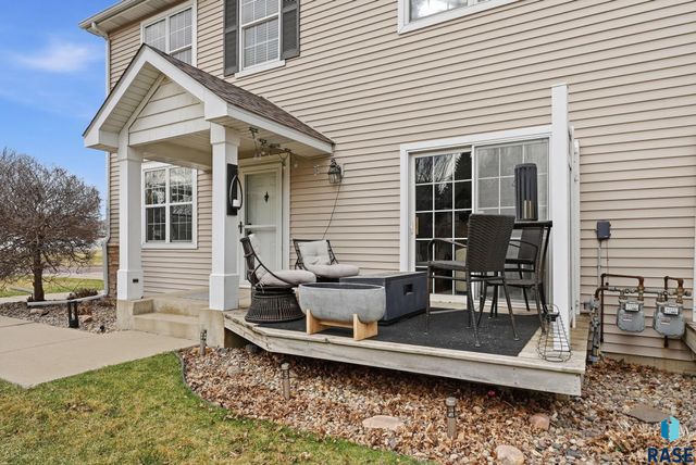 5518 Sandra Dr Drive, Sioux Falls, SD 57108