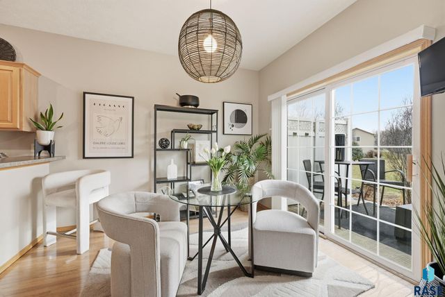 5518 Sandra Dr Drive, Sioux Falls, SD 57108