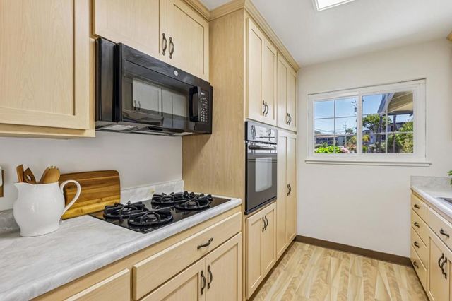 109 Cabrillo Street, Capitola, CA 95010