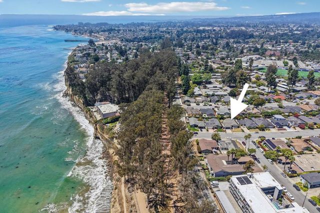 109 Cabrillo Street, Capitola, CA 95010