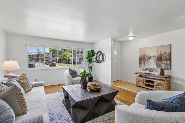 109 Cabrillo Street, Capitola, CA 95010