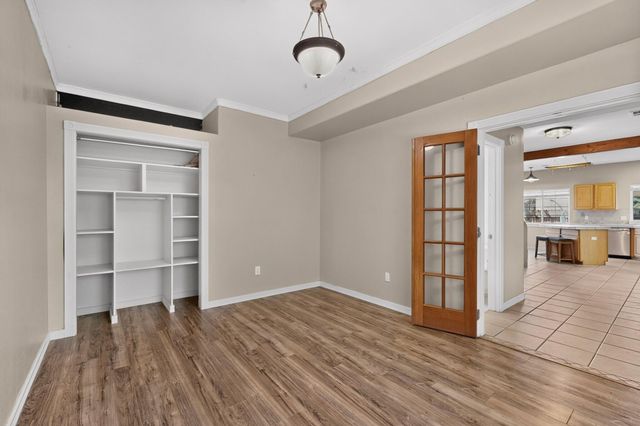 1531 Phoenix Avenue NW, Albuquerque, NM 87107
