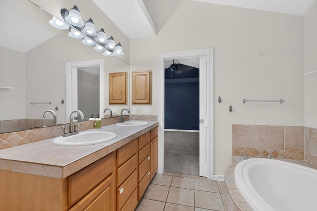 1531 Phoenix Avenue NW, Albuquerque, NM 87107