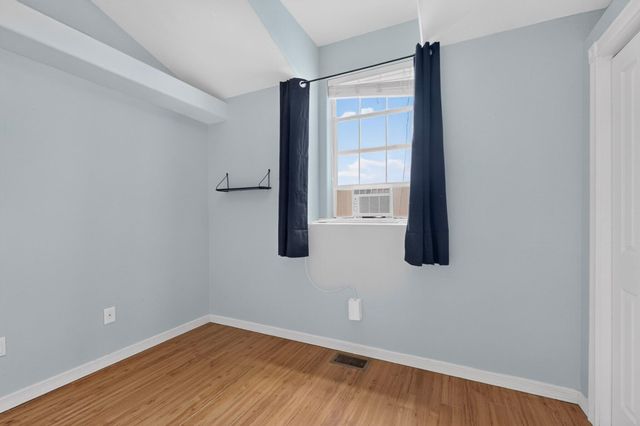 1531 Phoenix Avenue NW, Albuquerque, NM 87107